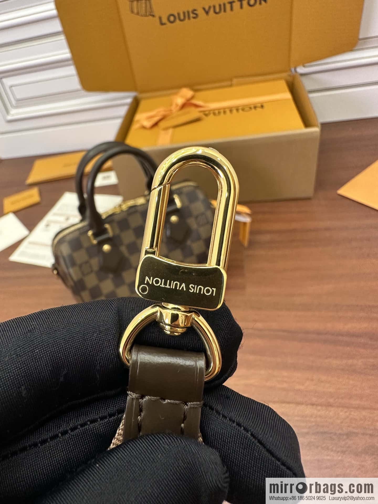 LV N40489 Speedy Bandoulière 20