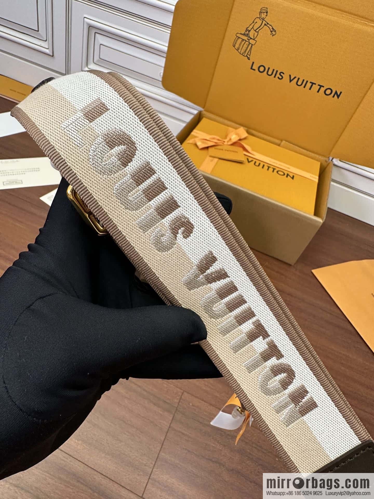 LV N40489 Speedy Bandoulière 20