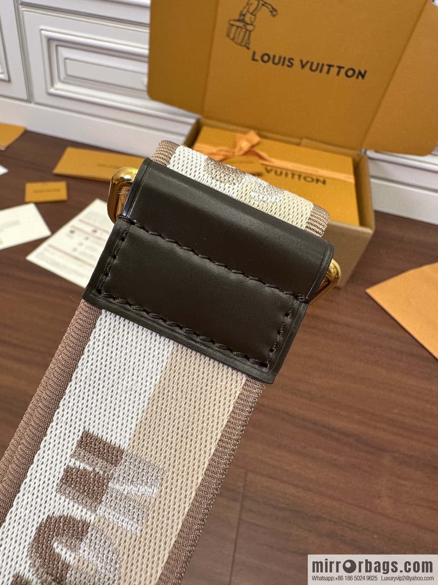 LV N40489 Speedy Bandoulière 20