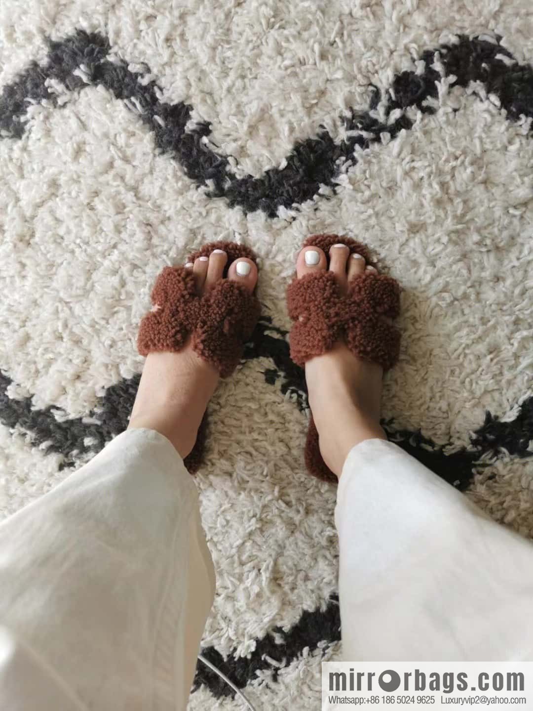 Hermès Teddy 🐻 Brown Fluffy Slippers