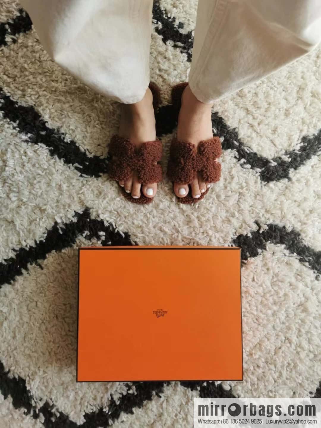 Hermès Teddy 🐻 Brown Fluffy Slippers