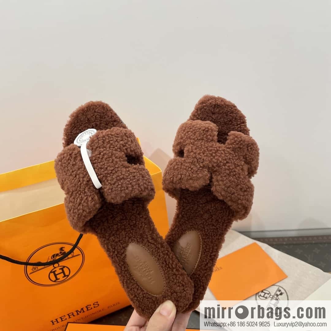 Hermès Teddy 🐻 Brown Fluffy Slippers