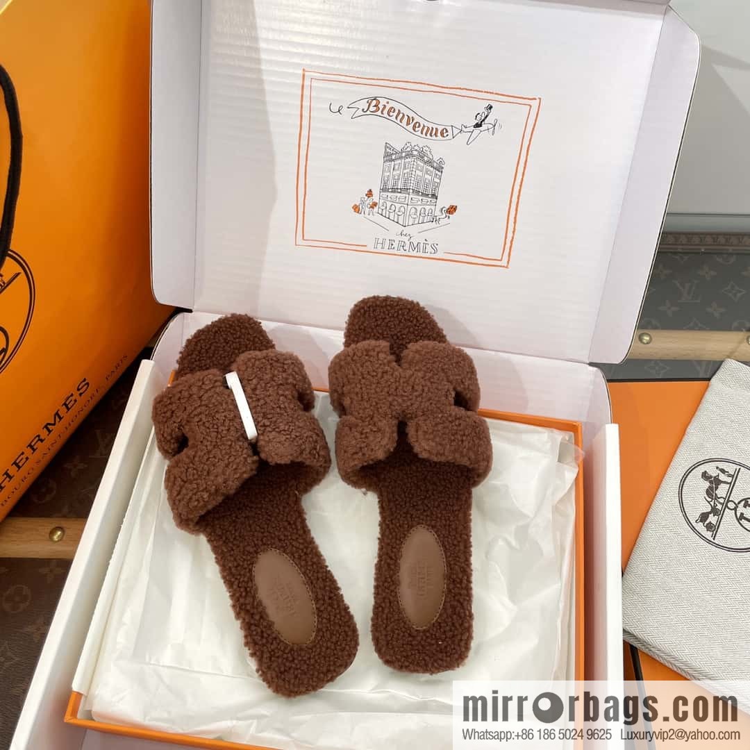 Hermès Teddy 🐻 Brown Fluffy Slippers