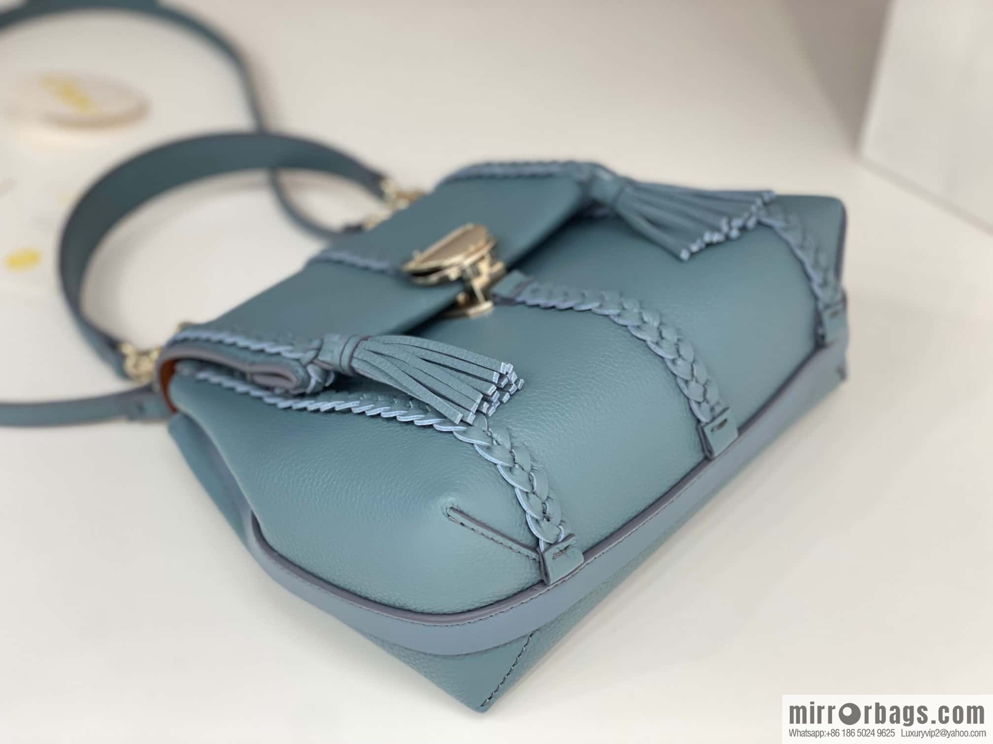 Chloe Penelope Gold Coin Bag, Medium Dropped Leather, Haze Blue 25CM