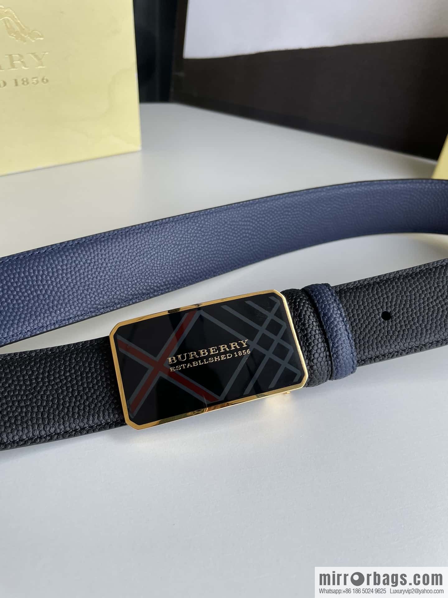 BURBERRY Burberry, resin craft logo warhorse metal buckle 3.5cm men's cowhide belt