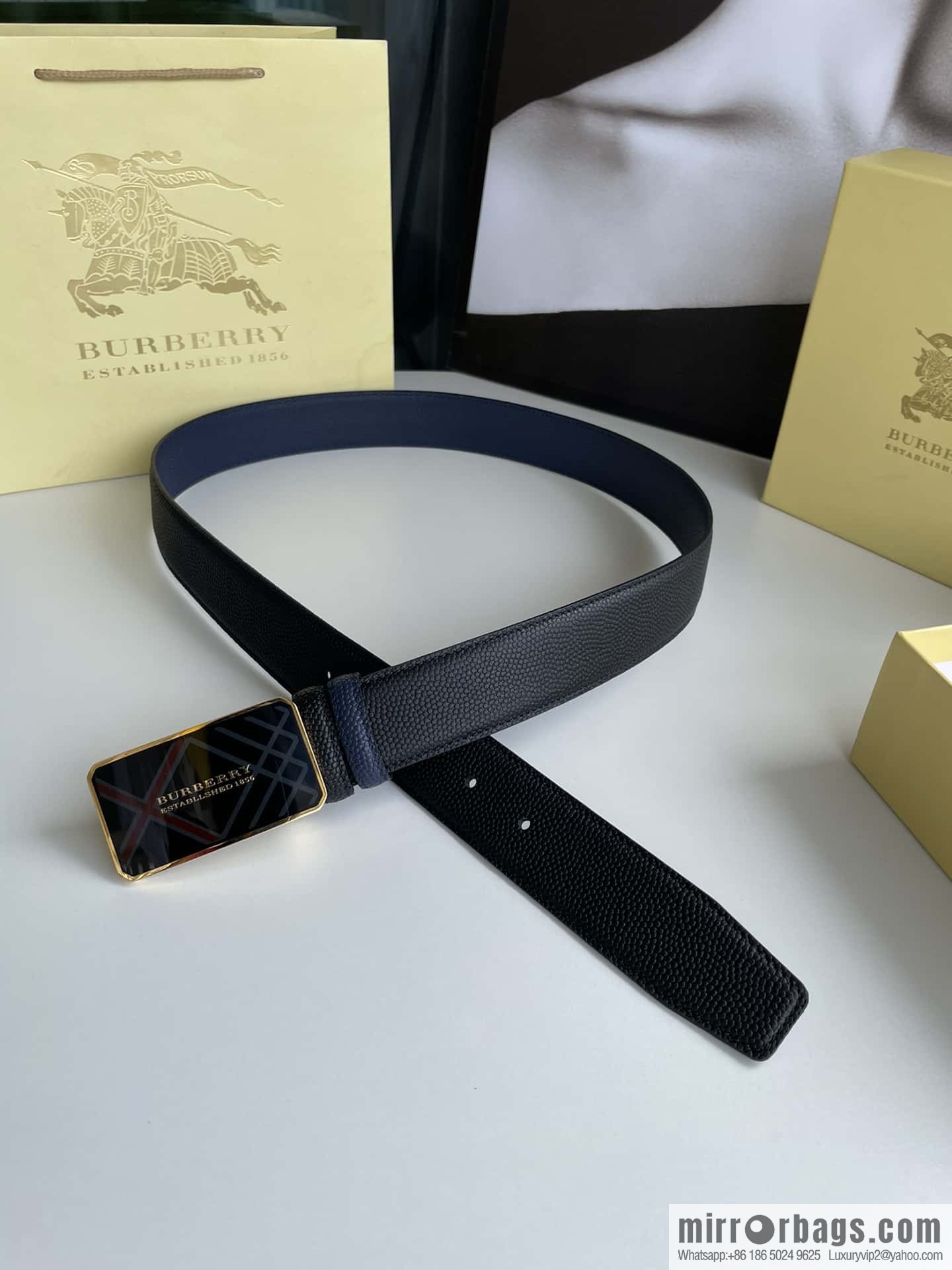 BURBERRY Burberry, resin craft logo warhorse metal buckle 3.5cm men's cowhide belt