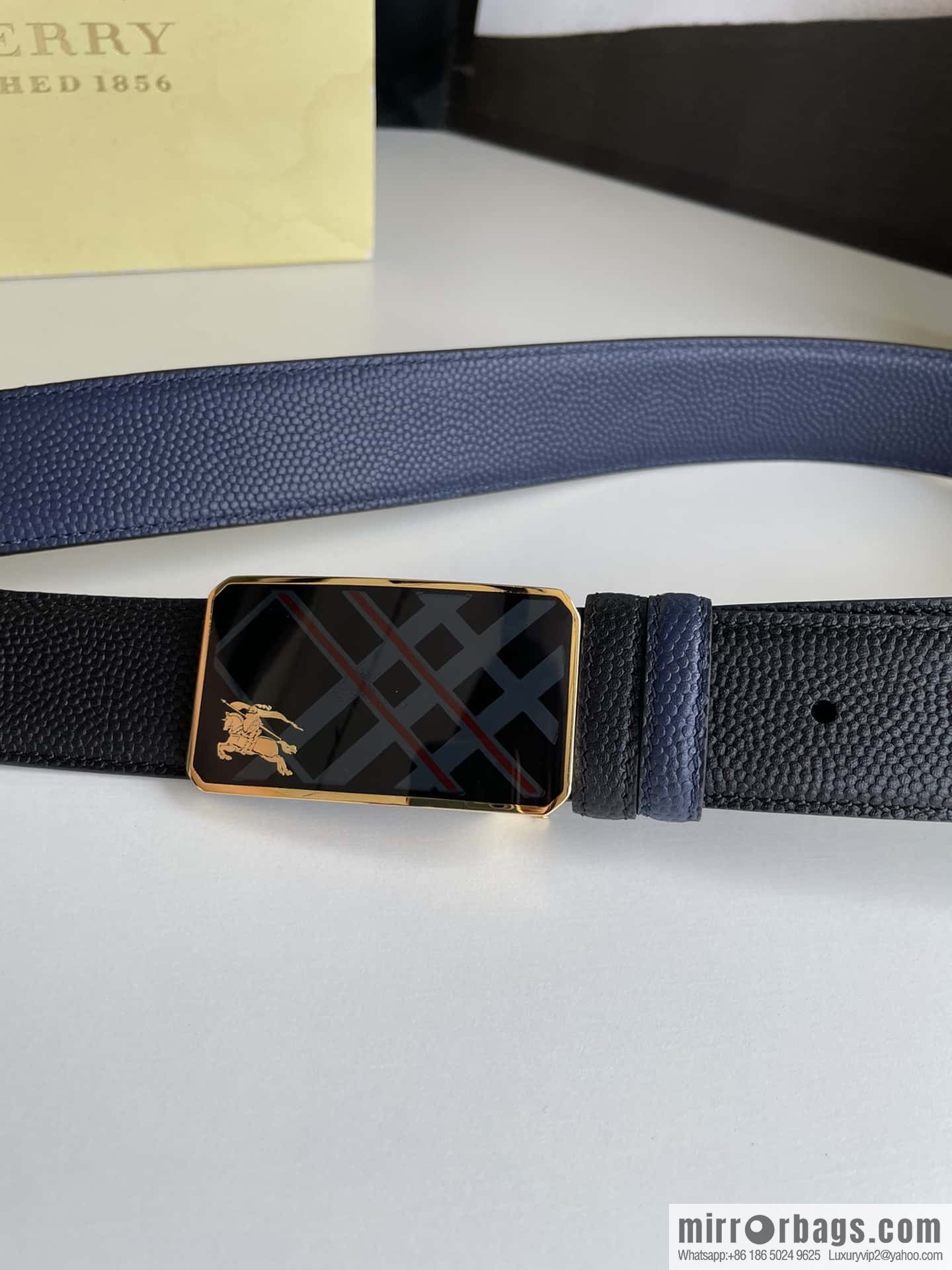 BURBERRY Burberry, resin craft logo warhorse metal buckle 3.5cm men's cowhide belt