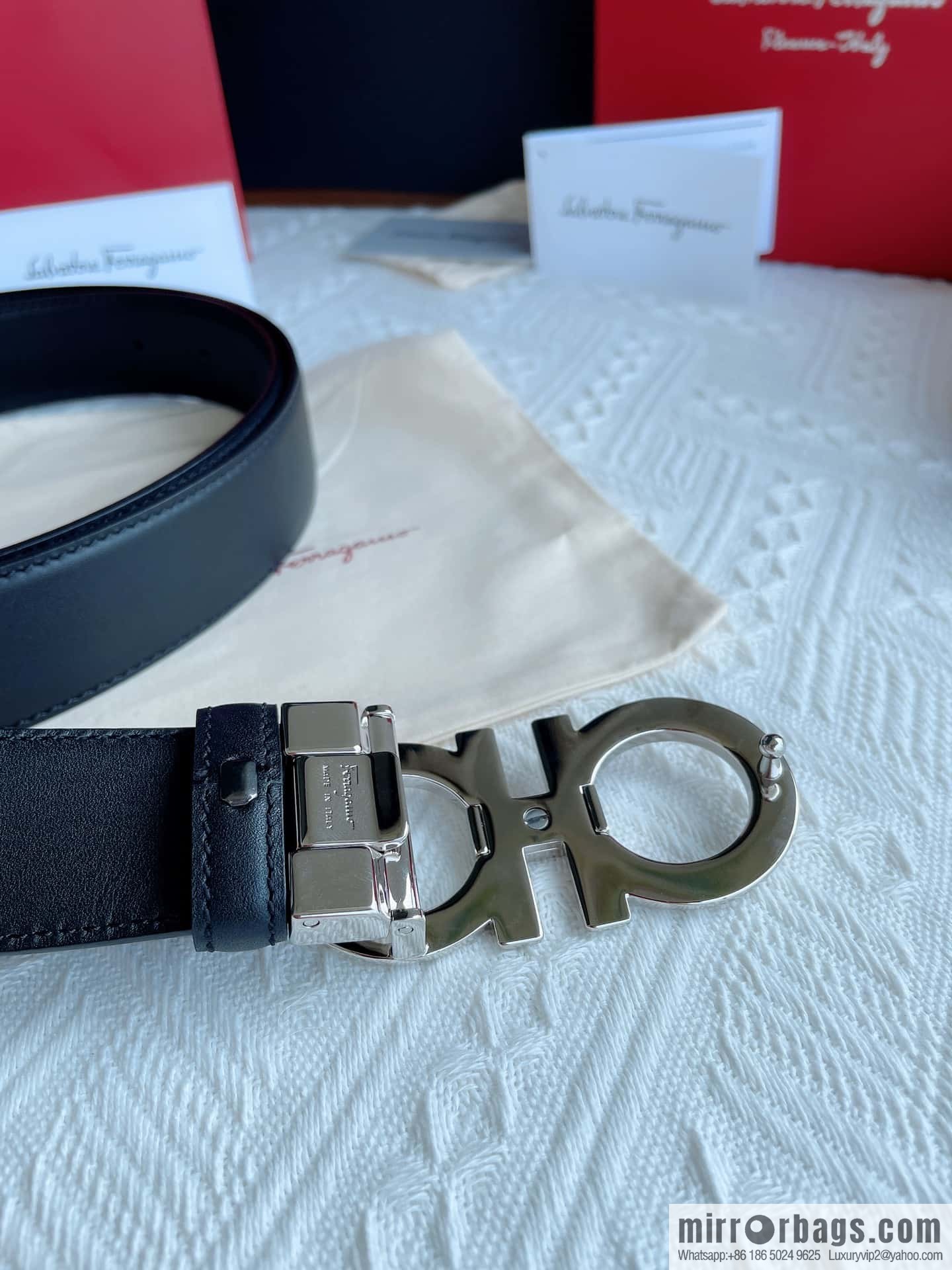 Ferragam Ferragamo, exquisite inverted 8-character hanging buckle hair, hair belt 3.5cm