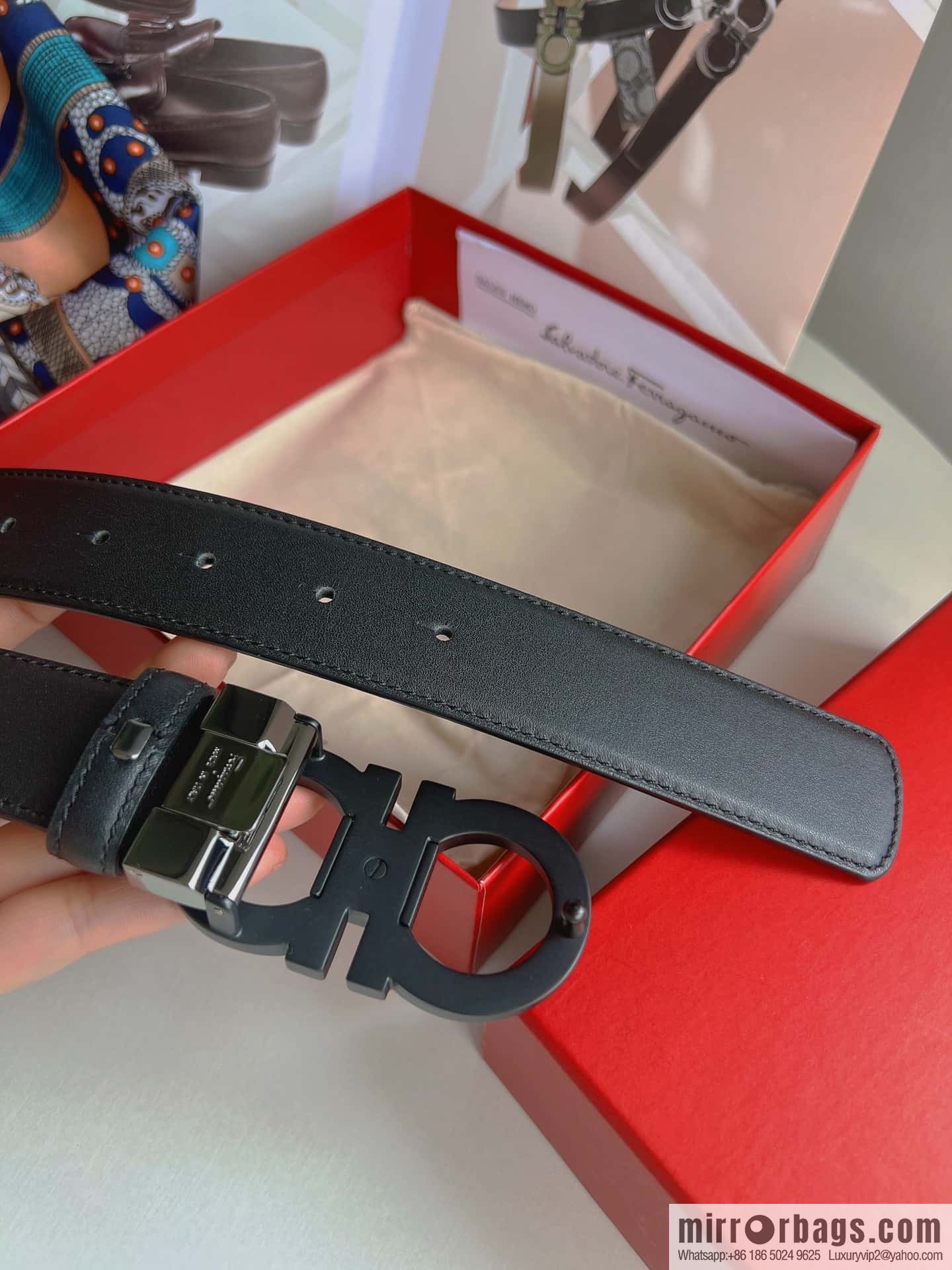 Ferragam Ferragamo, exquisite inverted 8-character hanging buckle hair, hair belt 3.5cm