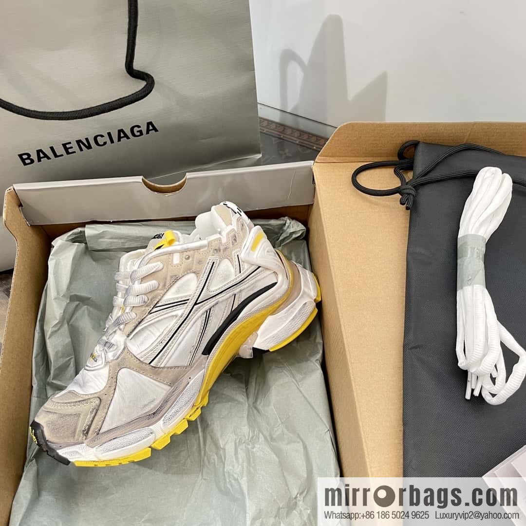 Balenciaga Balenciaga 𝐑𝐮𝐧𝐧𝐞𝐫|𝟐𝟎𝟐𝟑 Seventh Generation. Vintage Old Daddy Sneakers
