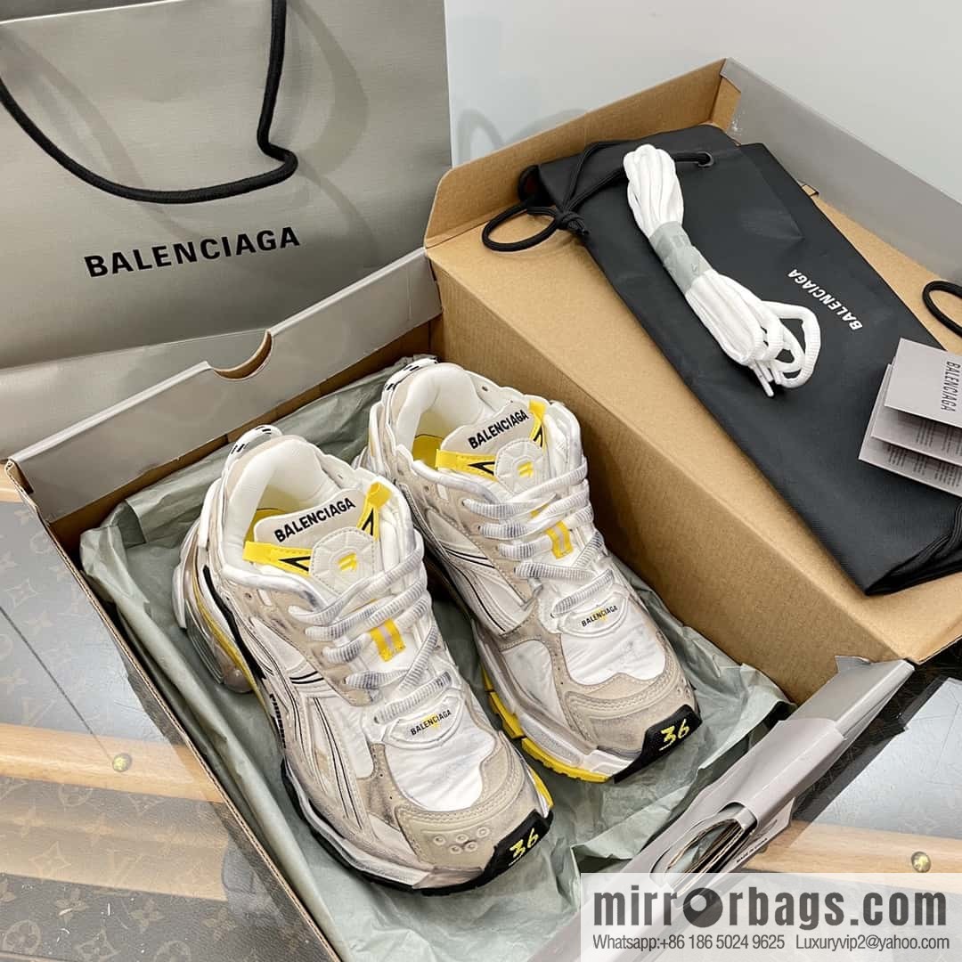 Balenciaga Balenciaga 𝐑𝐮𝐧𝐧𝐞𝐫|𝟐𝟎𝟐𝟑 Seventh Generation. Vintage Old Daddy Sneakers