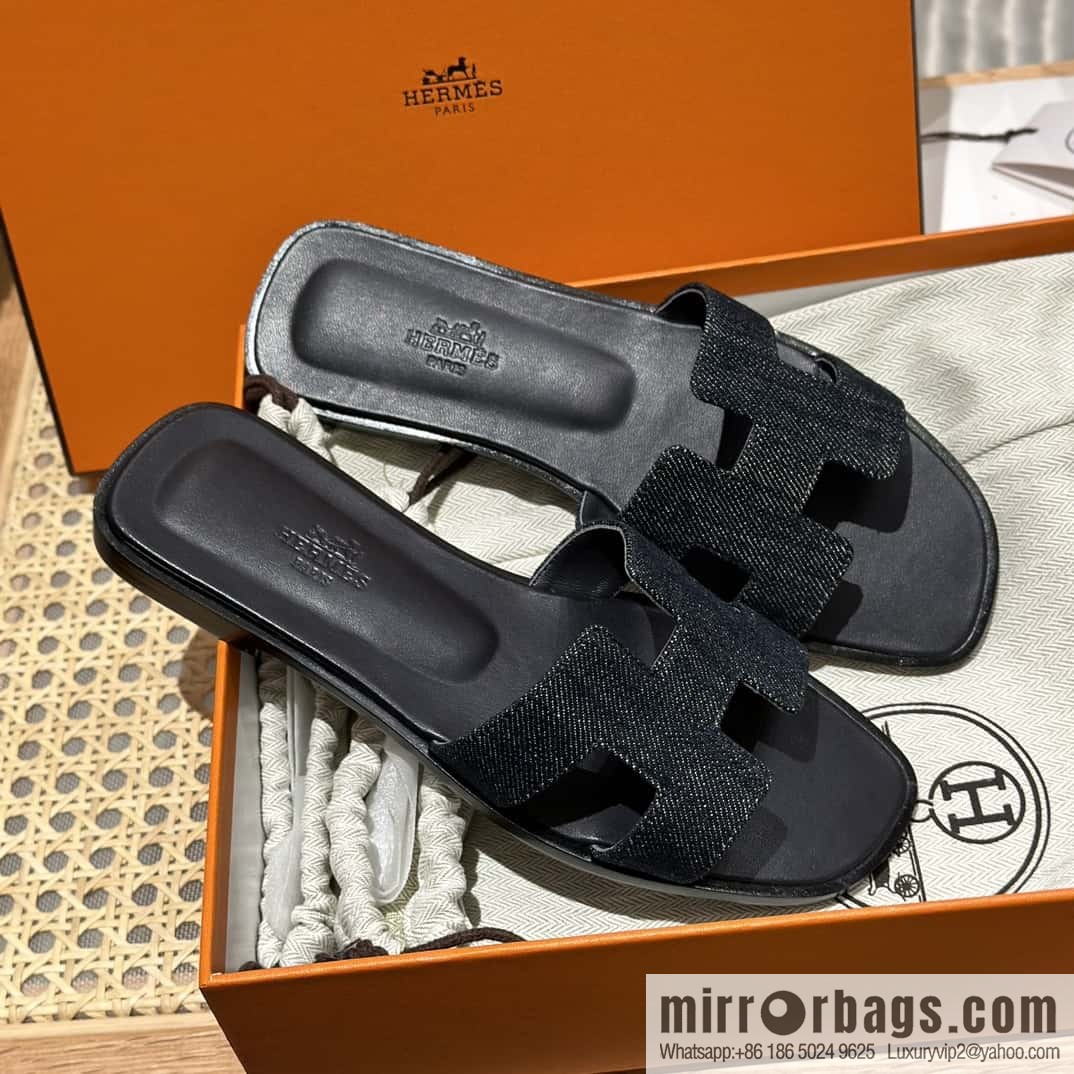 Hermès leather outsole H slippers, black