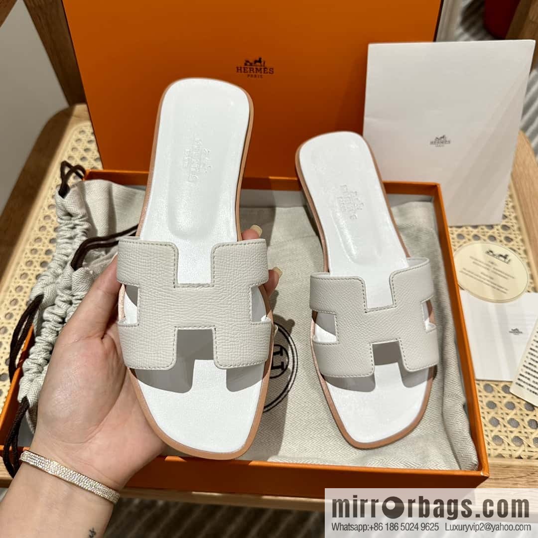 Hermès leather outsole H slippers, white