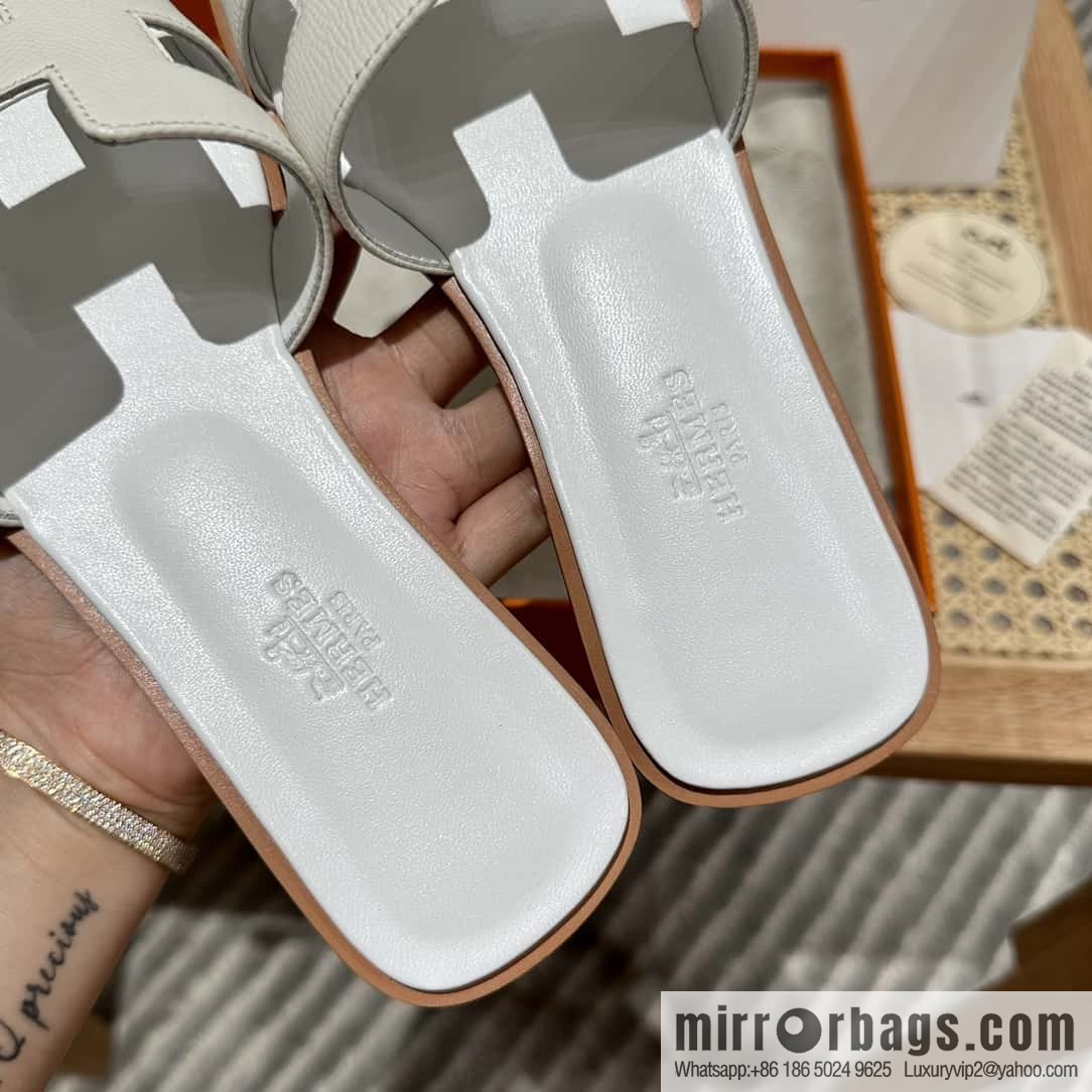 Hermès leather outsole H slippers, white