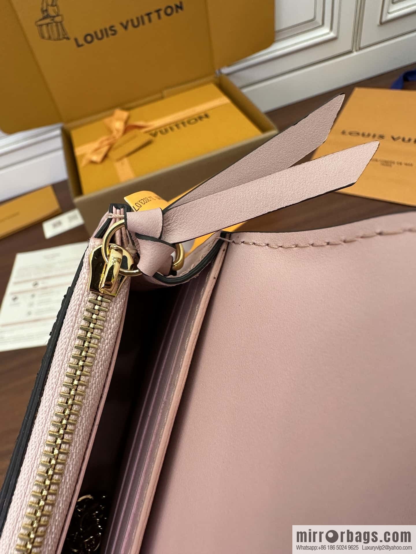 LV M67405 Flores chain strap wallet