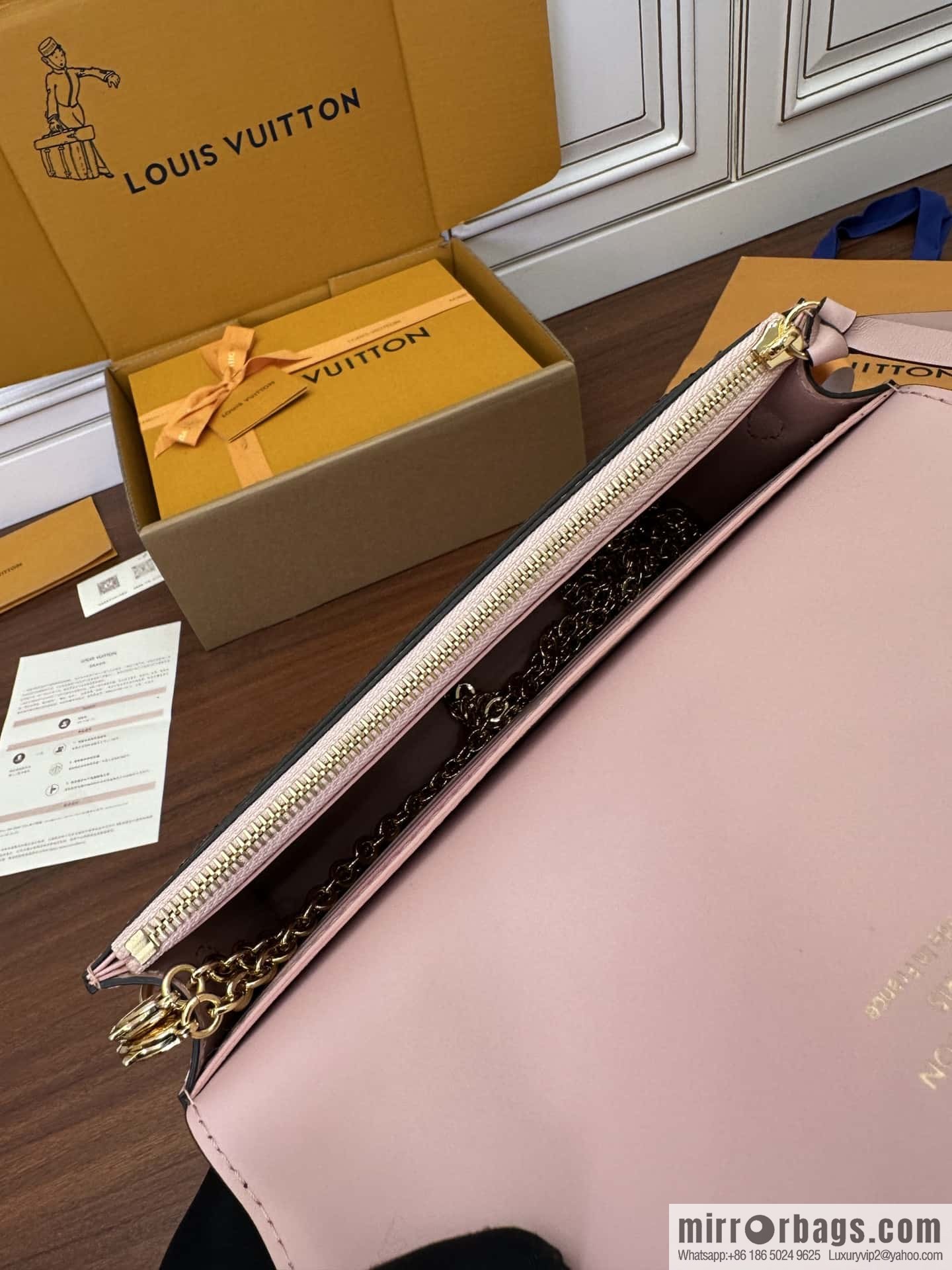 LV M67405 Flores chain strap wallet
