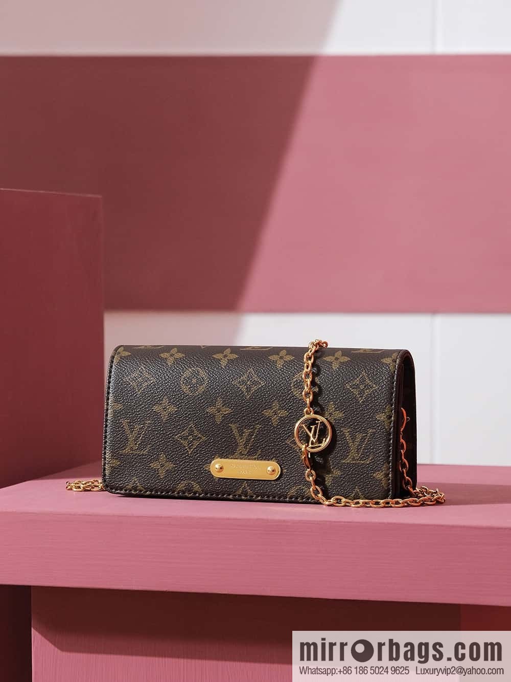 LV M82509 WALLET ON CHAIN LILY BAG