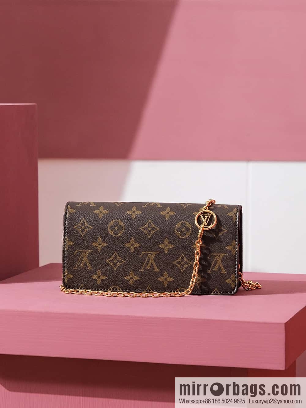 LV M82509 WALLET ON CHAIN LILY BAG