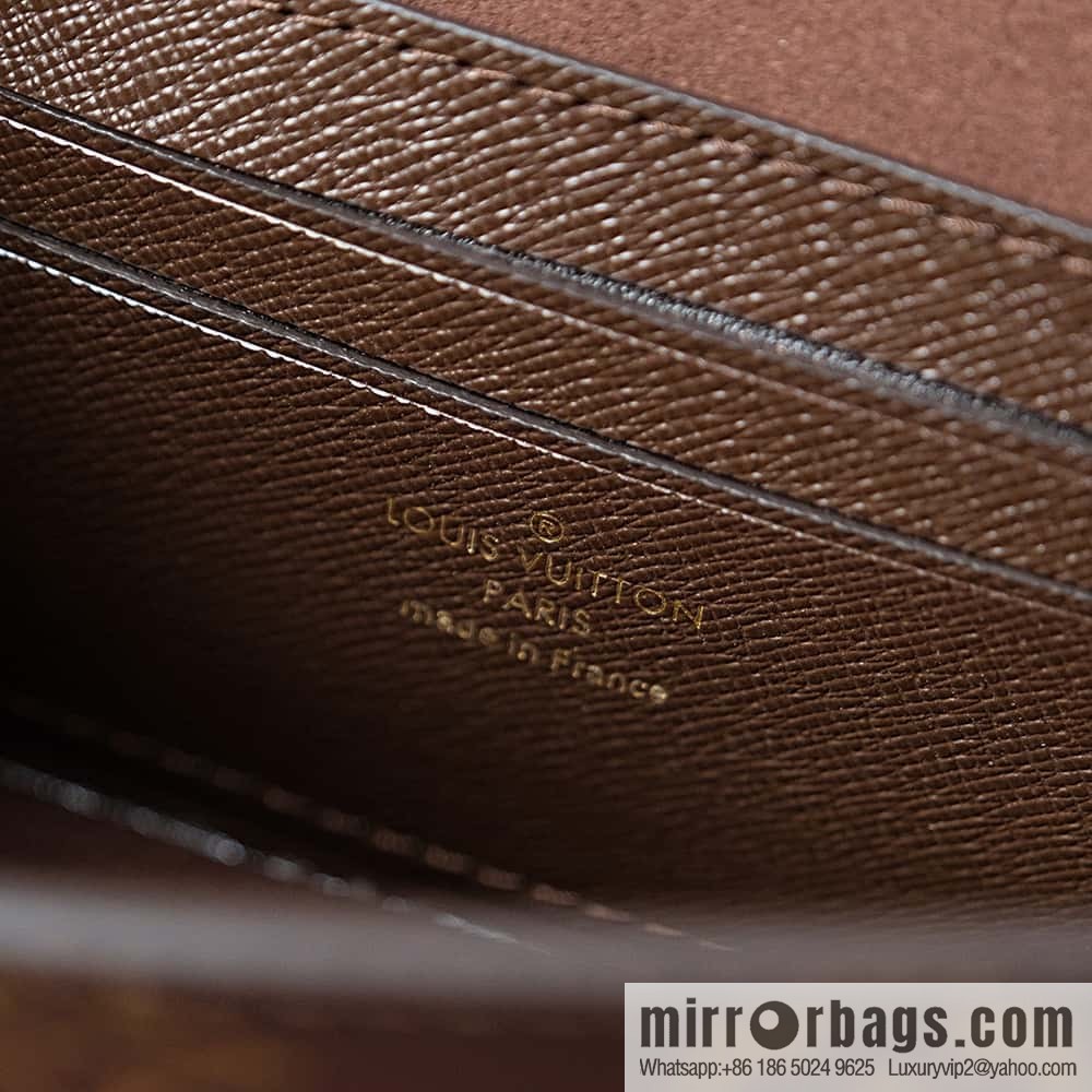 LV M82509 WALLET ON CHAIN LILY BAG