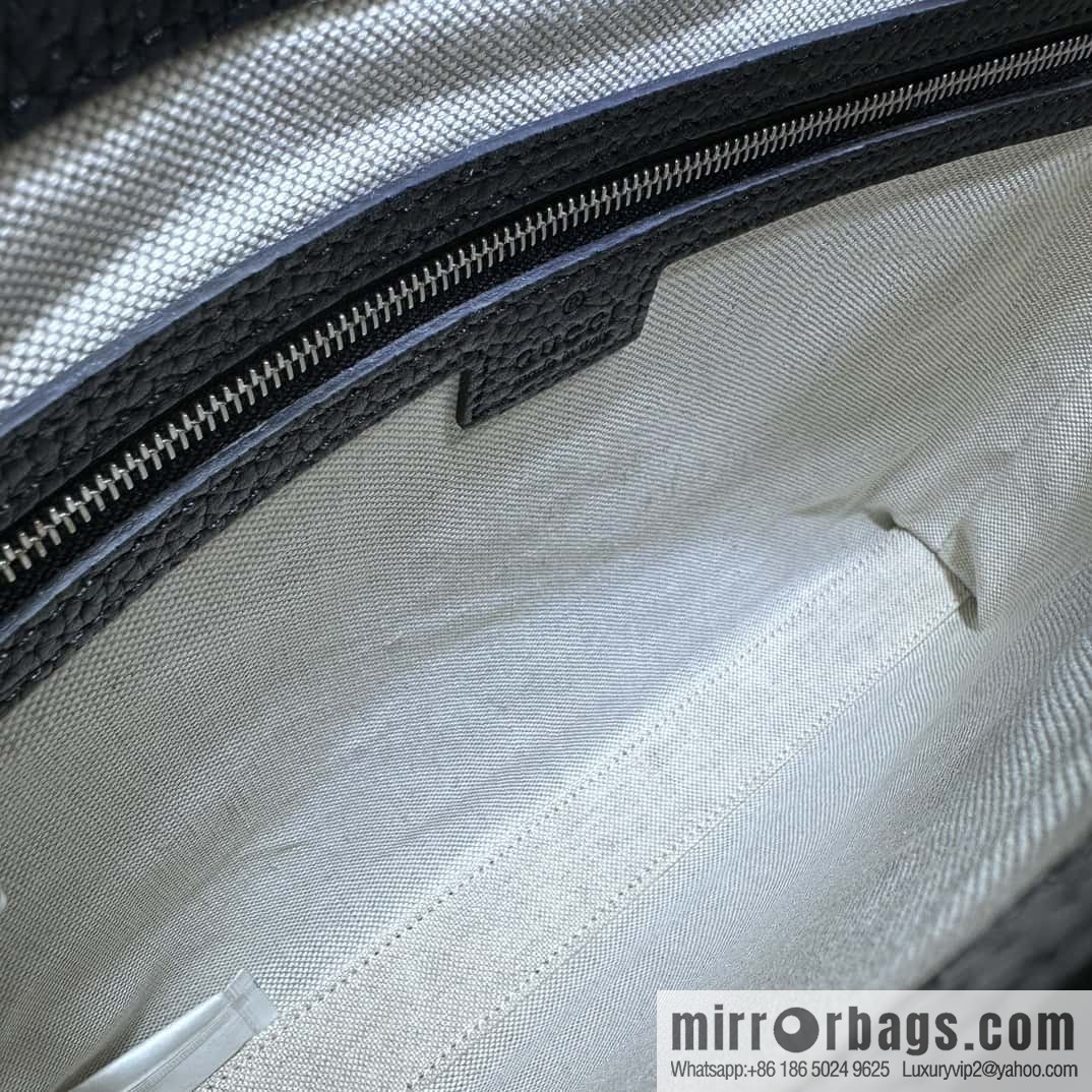 GUCCI super double G medium mail carrier bag 696009 grams Li press G