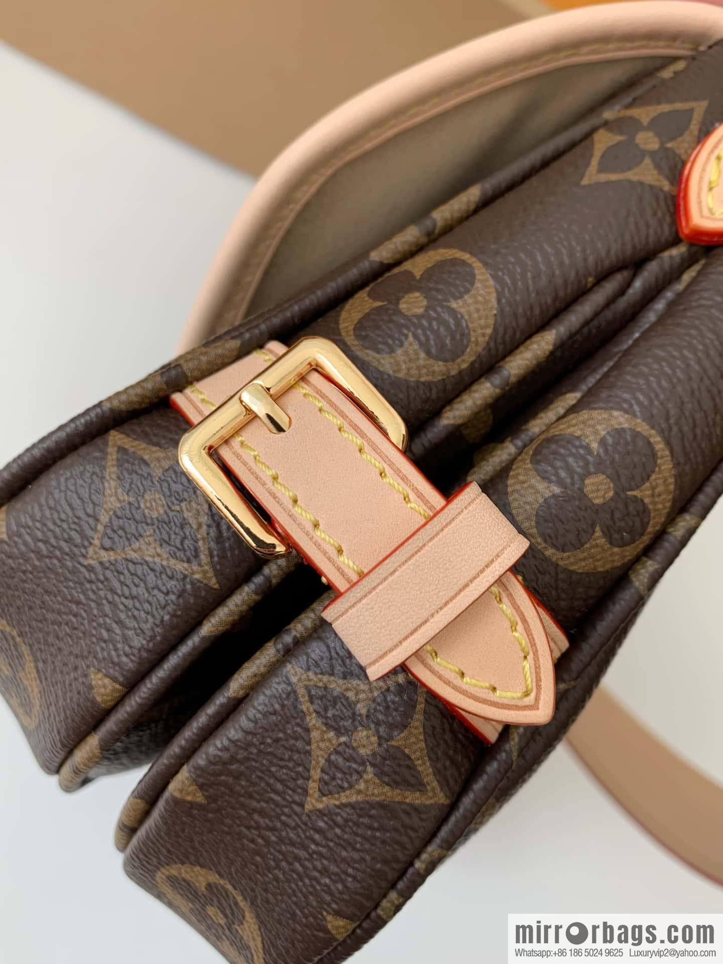 LV M46740 SAUMUR BB handbag