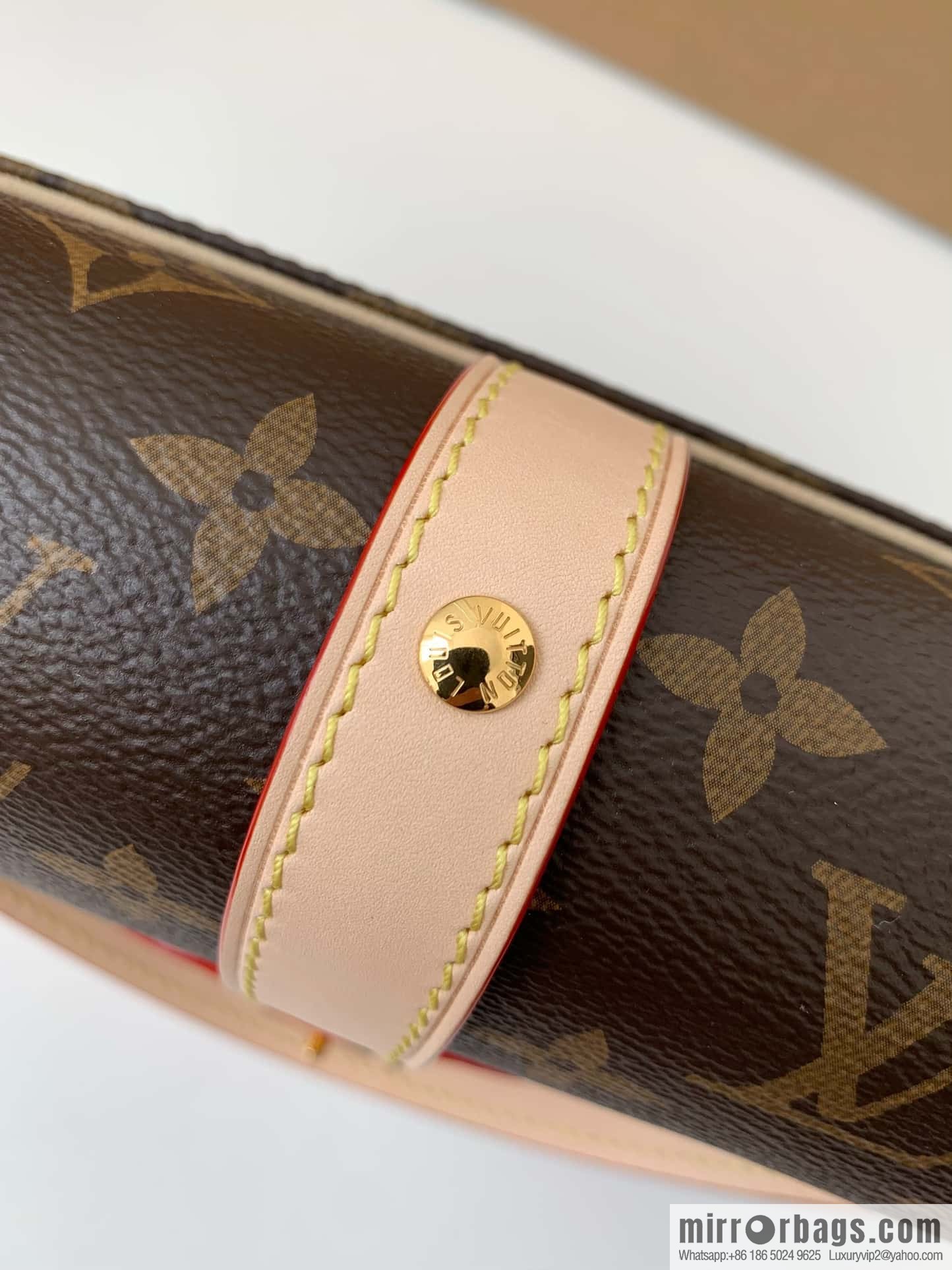 LV M46740 SAUMUR BB handbag