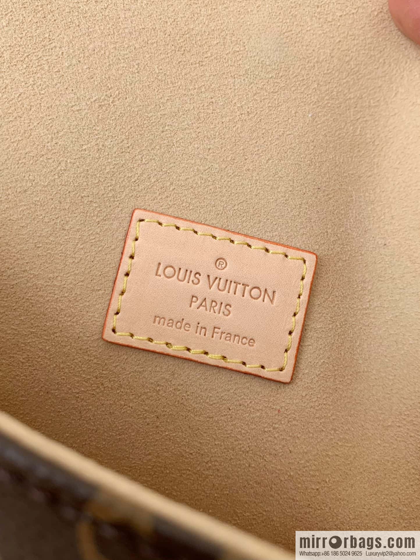 LV M46740 SAUMUR BB handbag