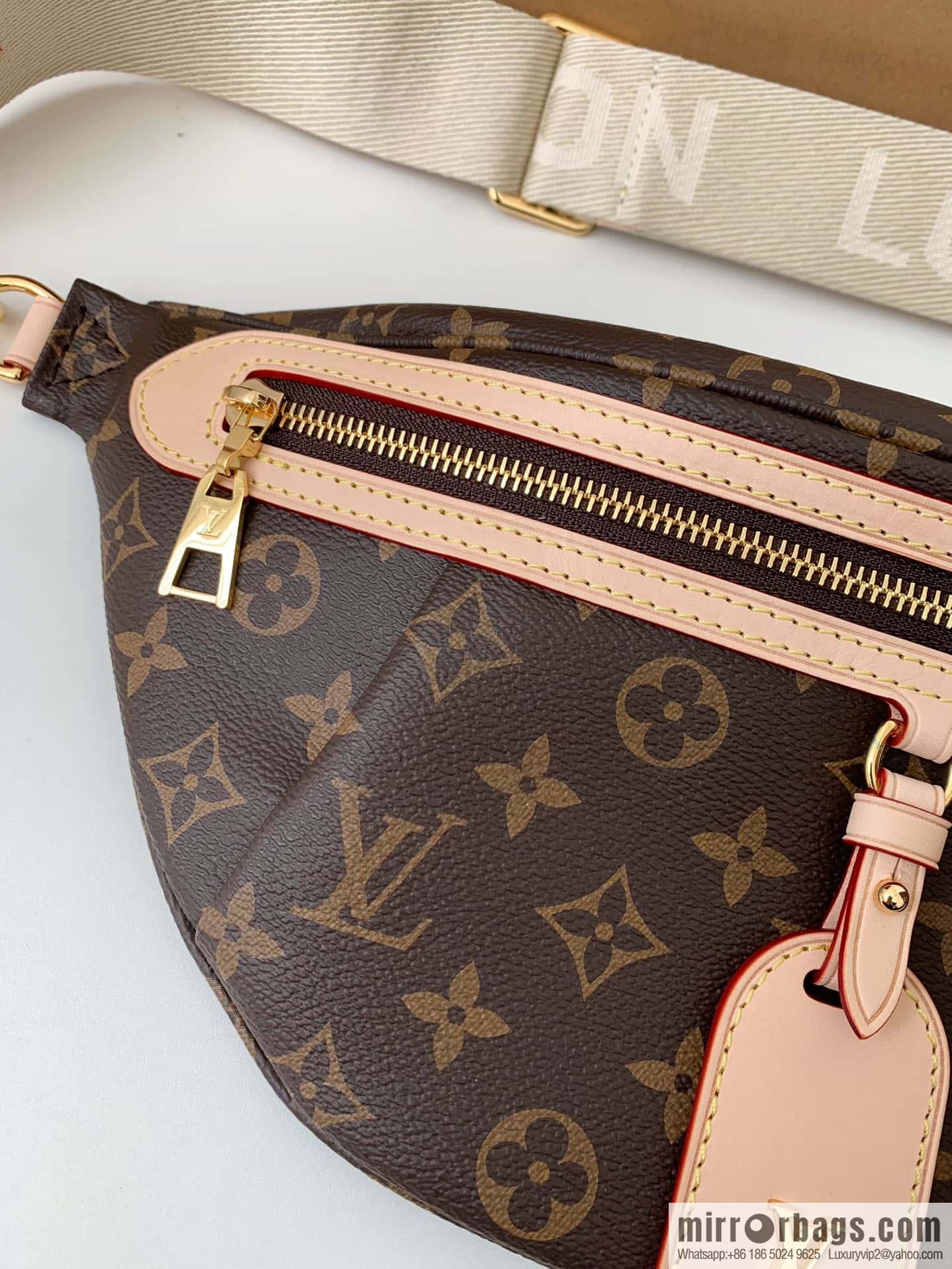 LV M46784 High Rose