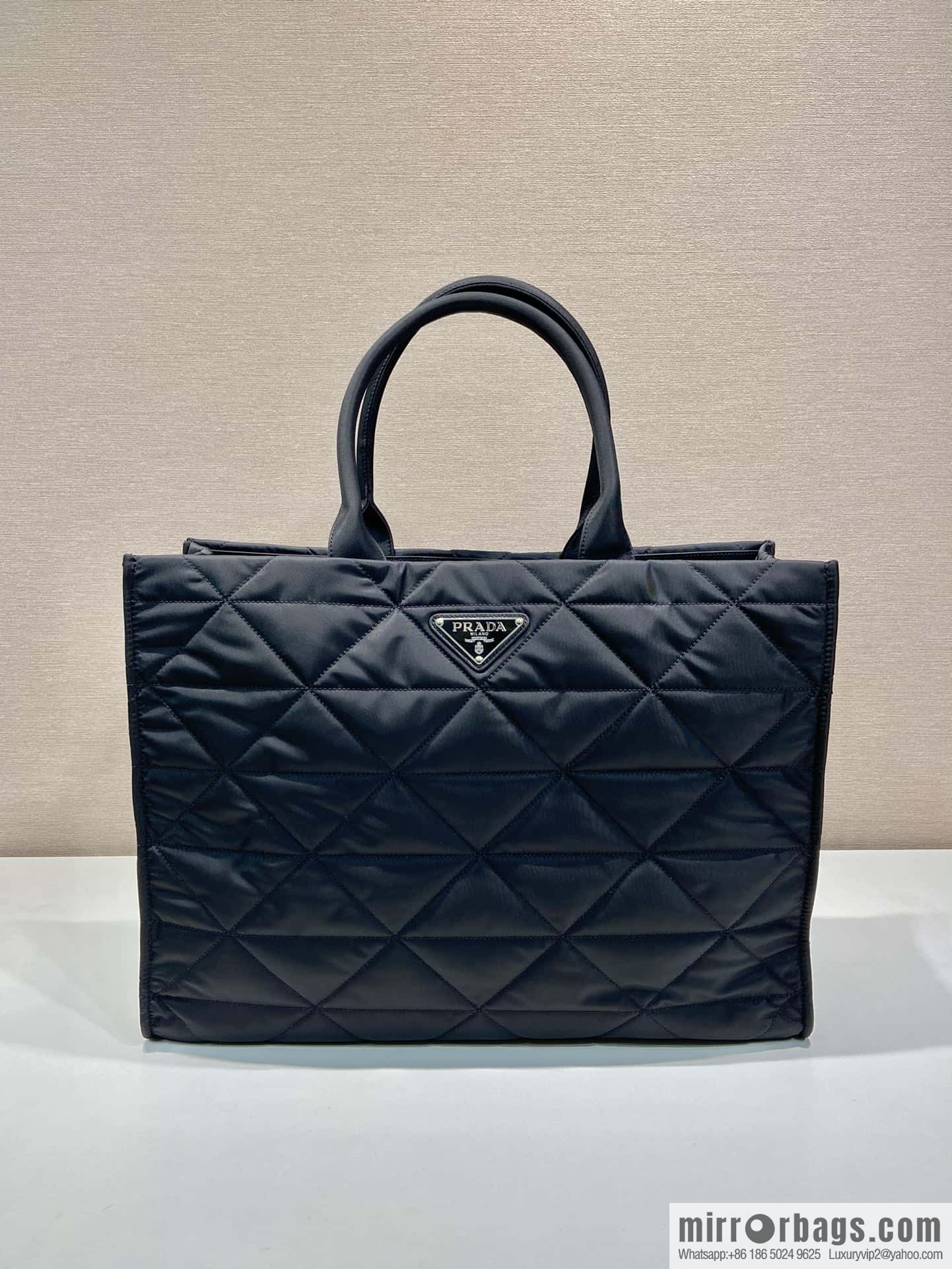 PRADA imported nylon cloth, new diamond tote bag 2VG096