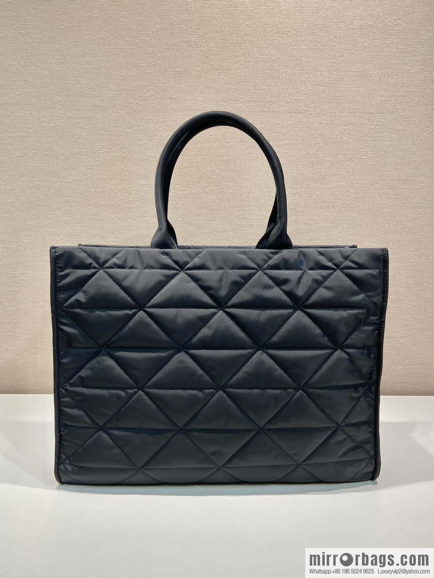 PRADA imported nylon cloth, new diamond tote bag 2VG096