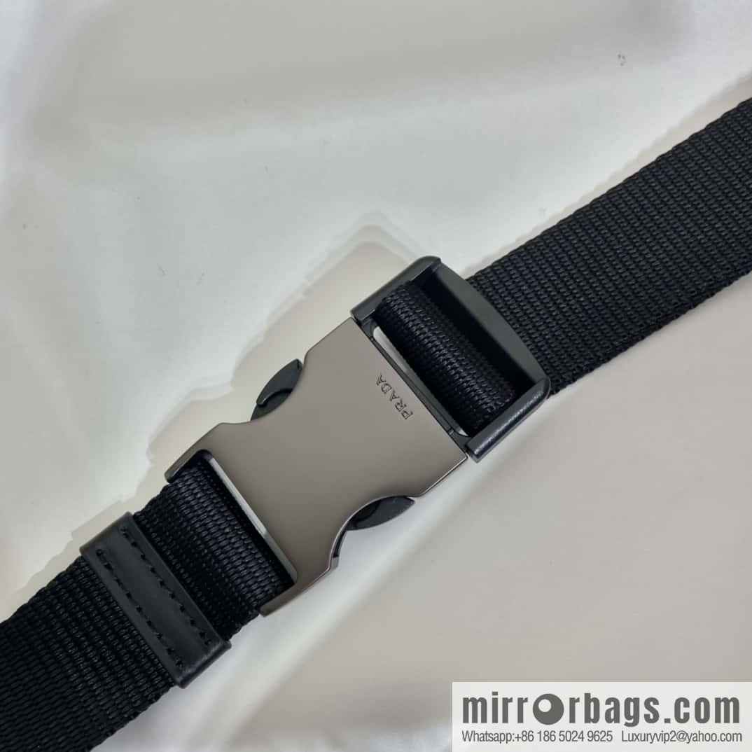 PRADA calfskin, full leather fanny pack 2VL033