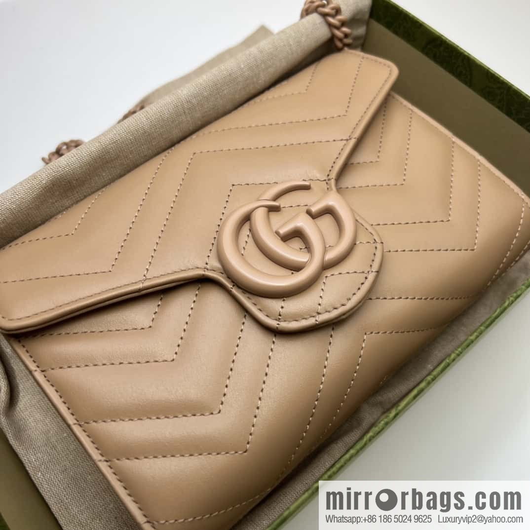 GUCCI GG Marmont series quilted mini handbag 474575 rose beige