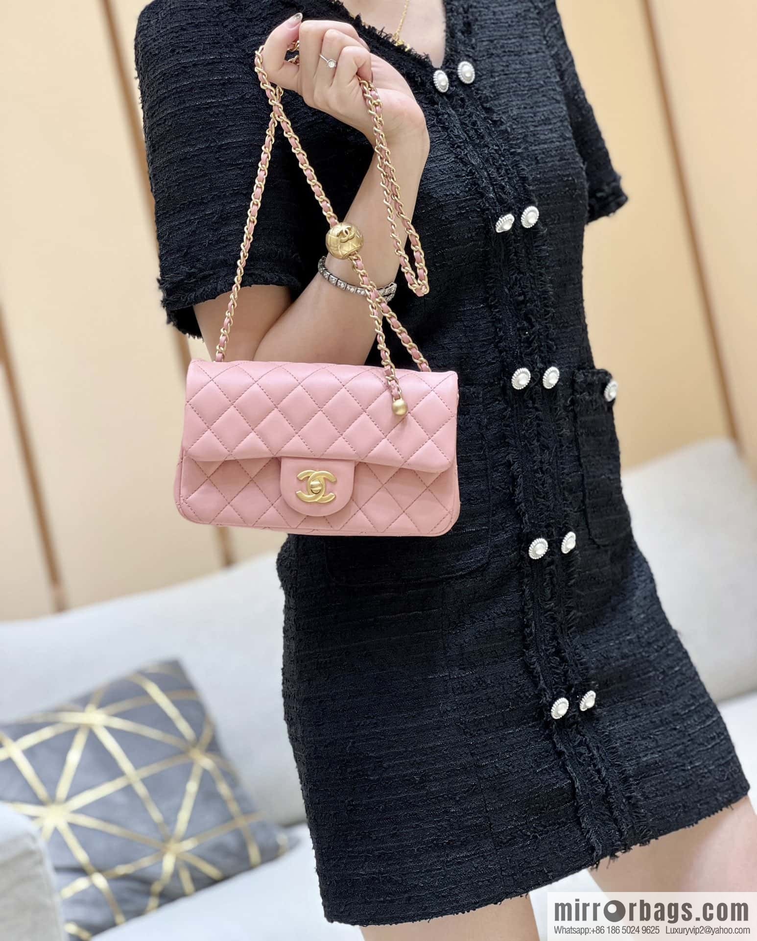 CHANEL 23K new color, pure original small gold ball, large mini20cm AS1787
