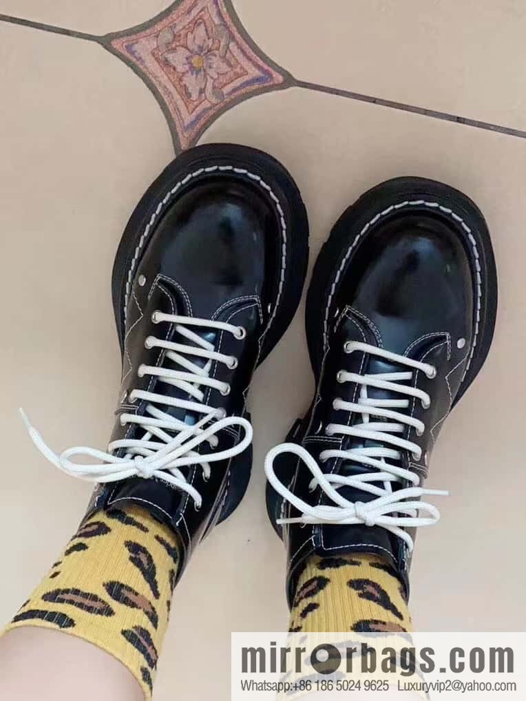 Alexander McQueen, classic Martin boots