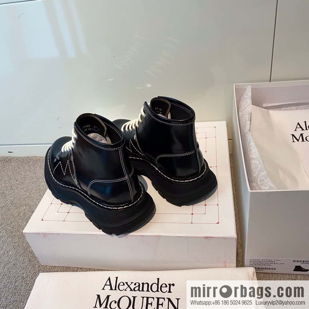 Alexander McQueen, classic Martin boots