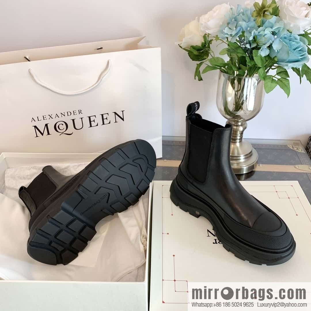 Alexander McQueen, platform black calfskin Chelsea booties