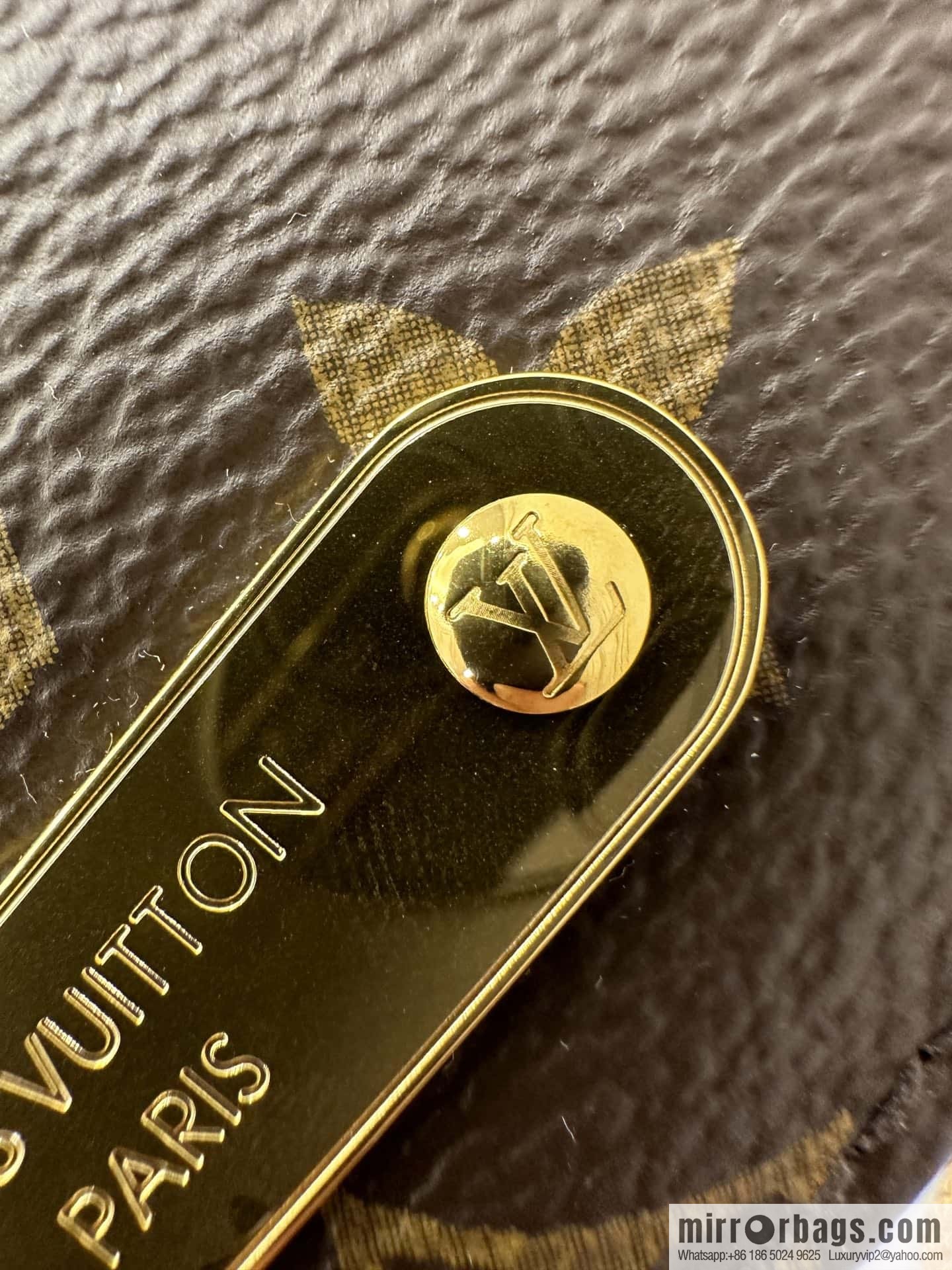 LV M82509 WALLET ON CHAIN LILY BAG