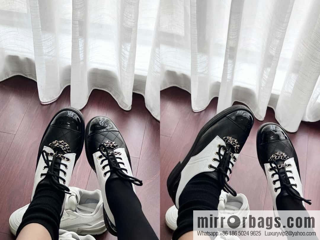 CHANEL Xiaoxiang black and white panda 🐼 chain ⛓ platform loafers