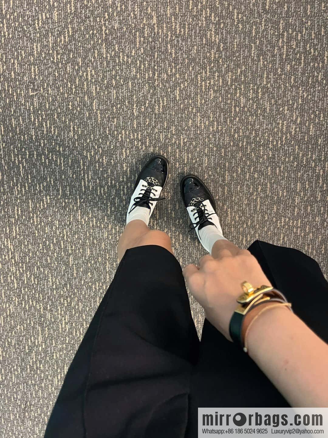 CHANEL Xiaoxiang black and white panda 🐼 chain ⛓ platform loafers