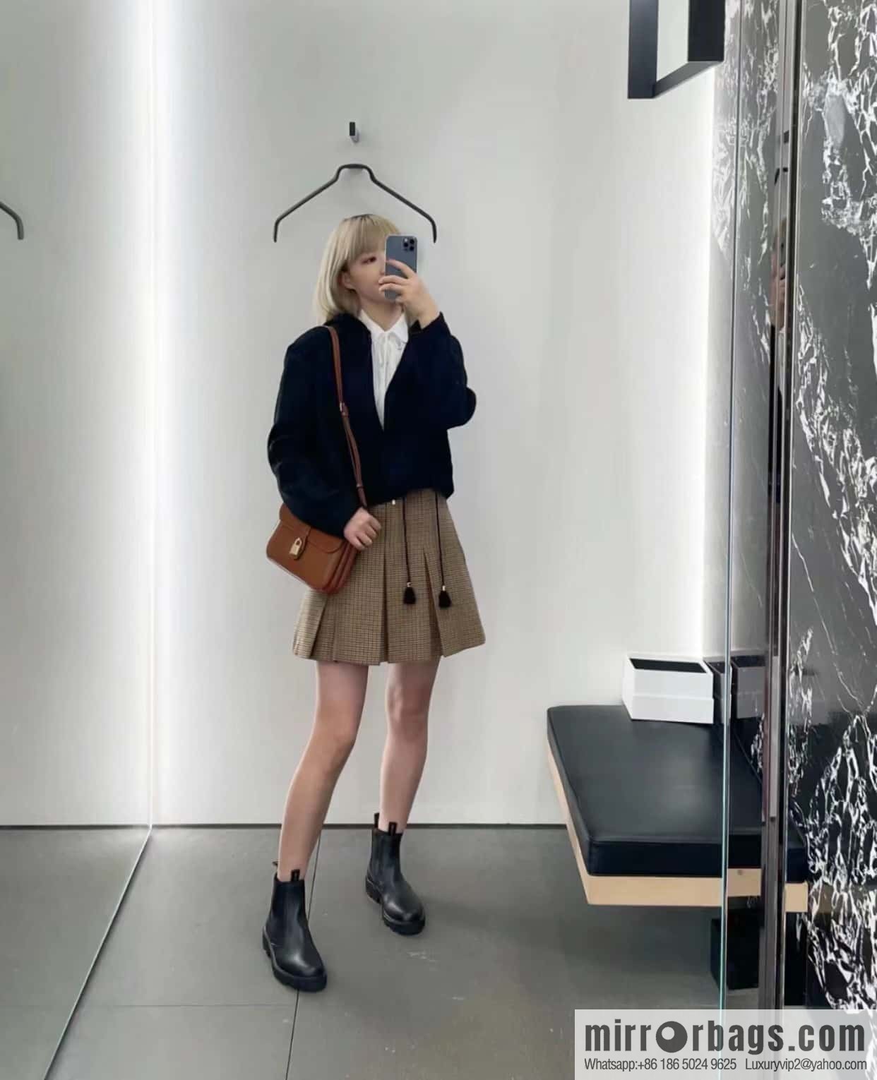 CELINE Celin in one pair of Chelsea booties