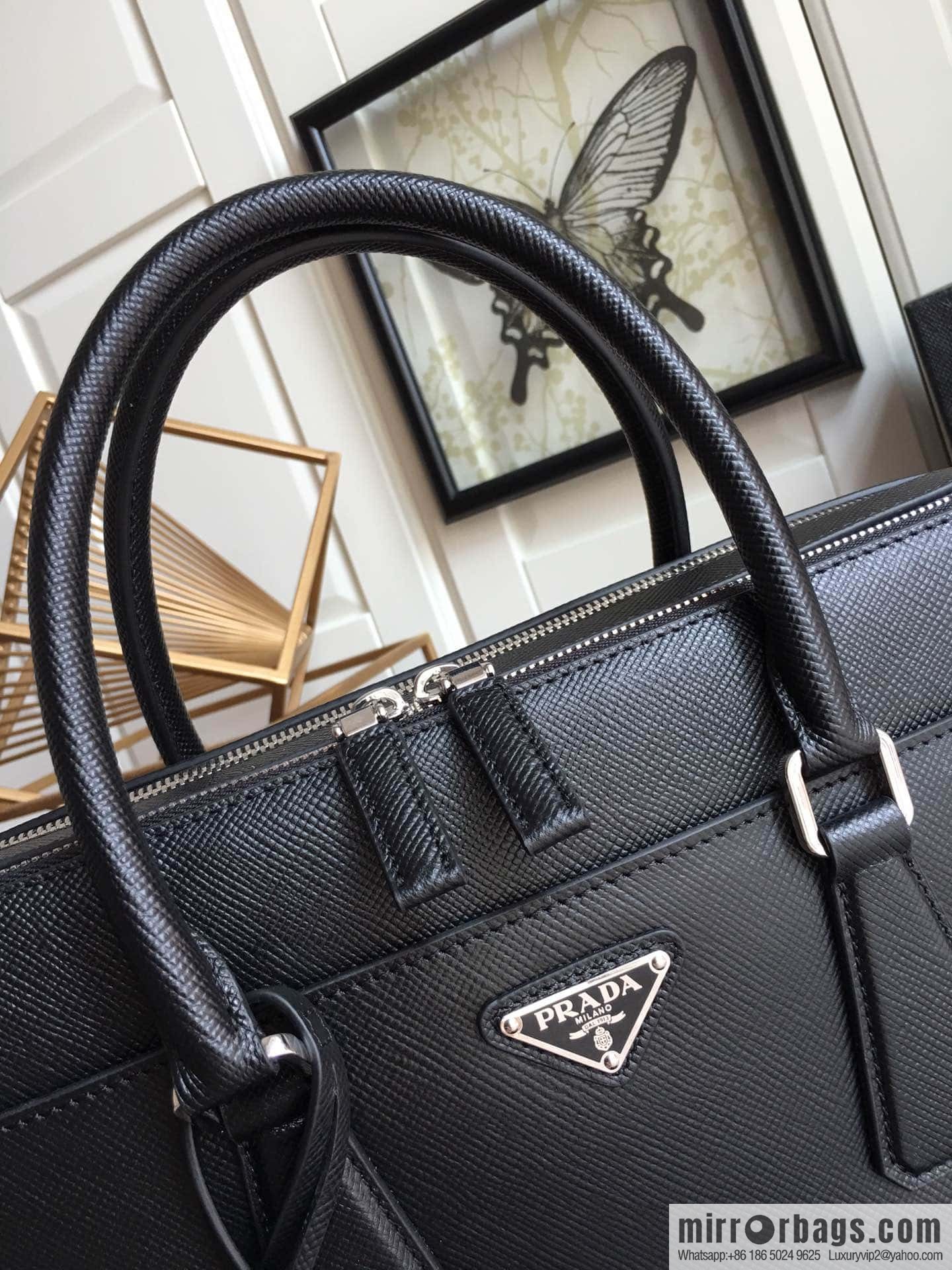 PRADA imported cross pattern leather briefcase 0366B black