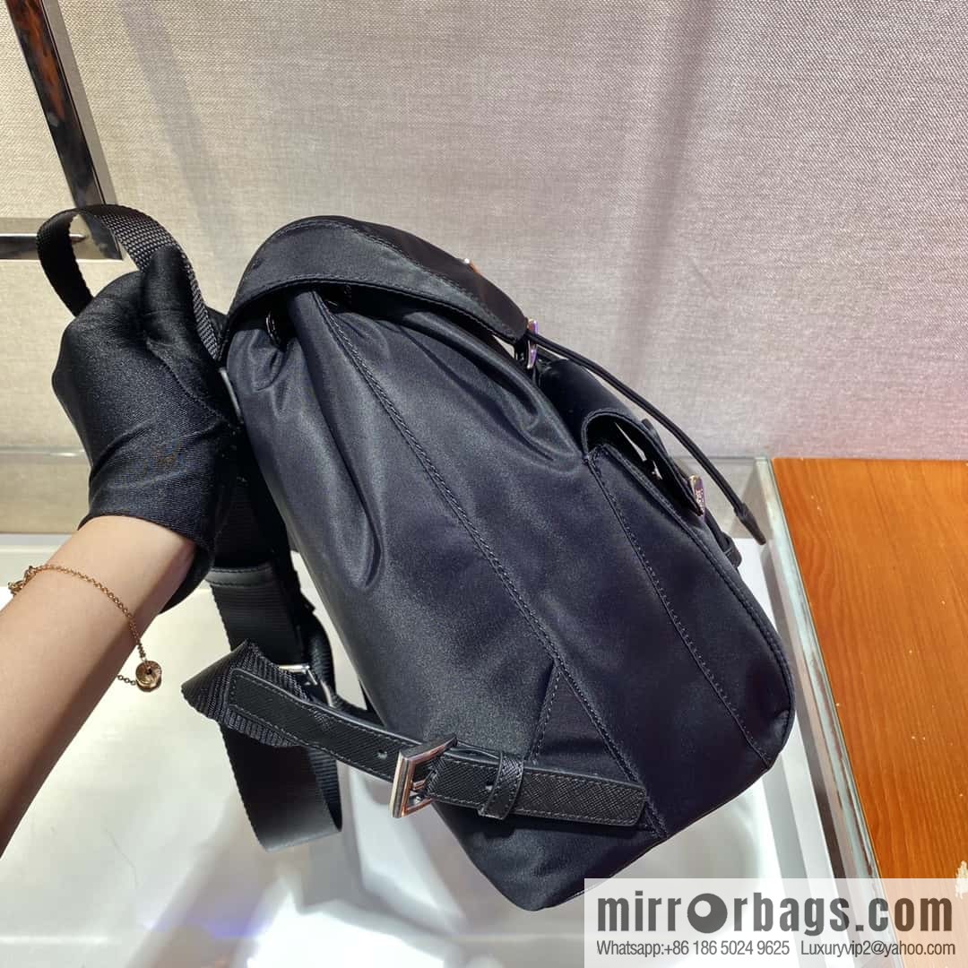 PRADA classic backpack 1BZ677