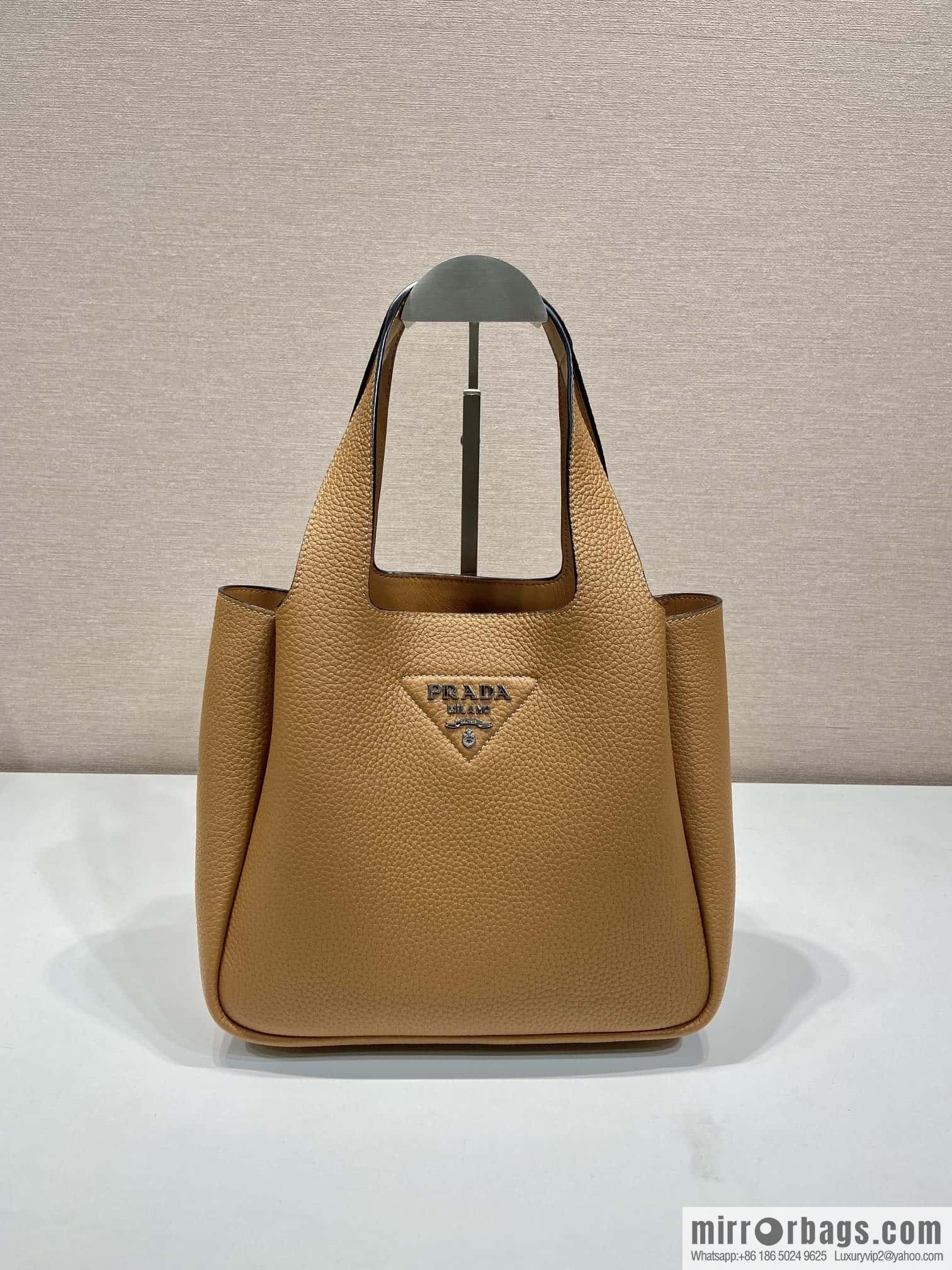 PRADA new bucket bag 1BG335