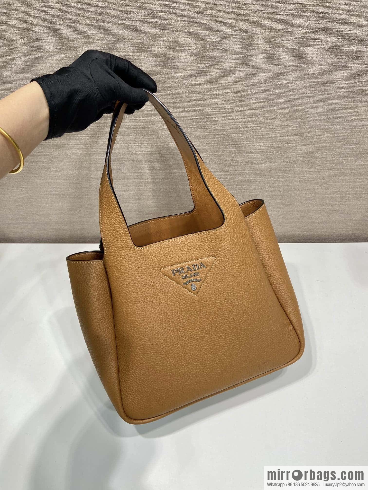 PRADA new bucket bag 1BG335