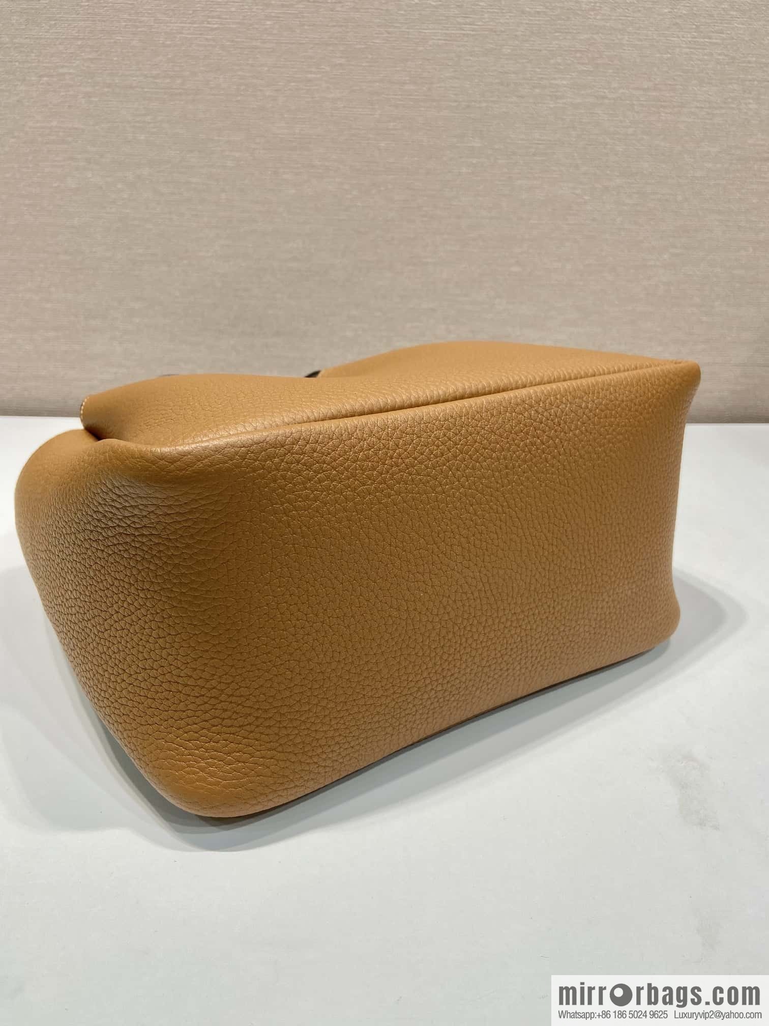 PRADA new bucket bag 1BG335