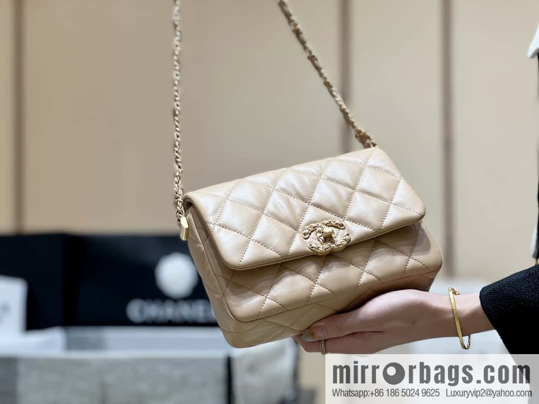 CHANEL 23K Autumn and Winter Series 19 Vintage Tofu Bag AS4423