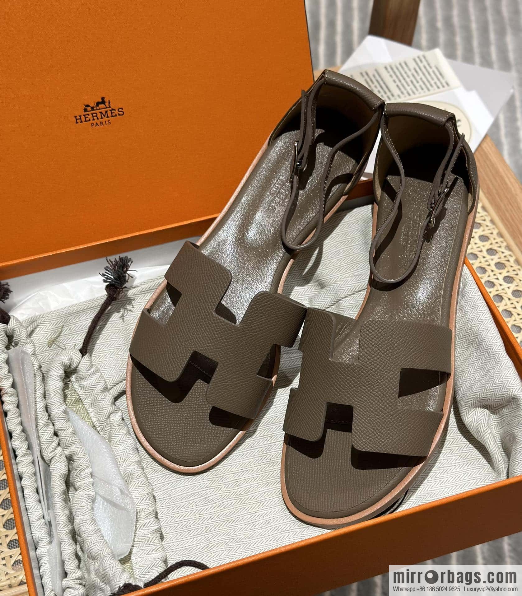Hermès imported Italian cowhide, new small sandals