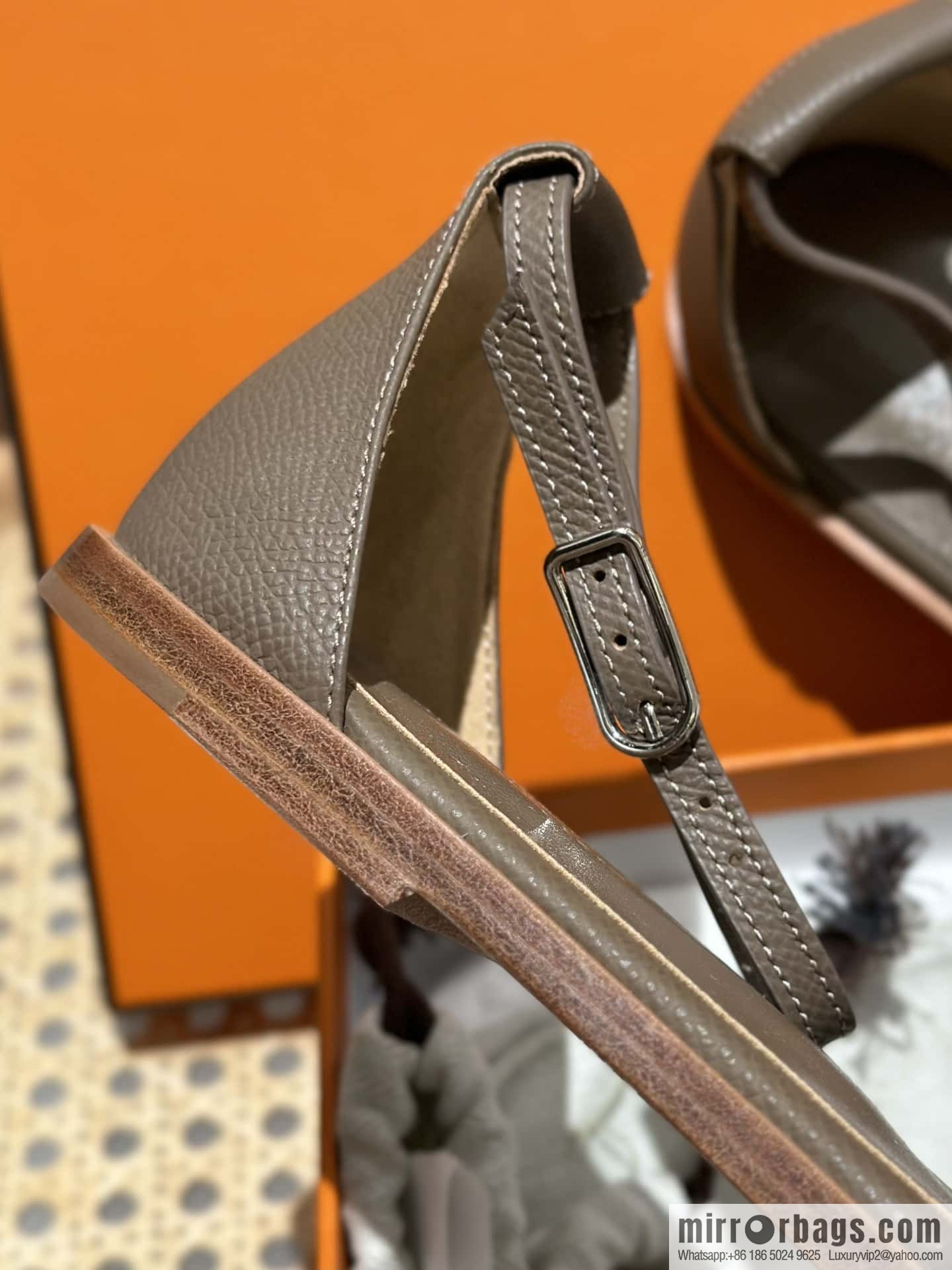 Hermès imported Italian cowhide, new small sandals