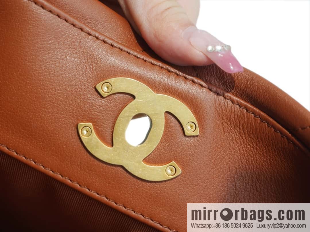 CHANEL 23A New HOBO hippie bag AS4210 caramel color