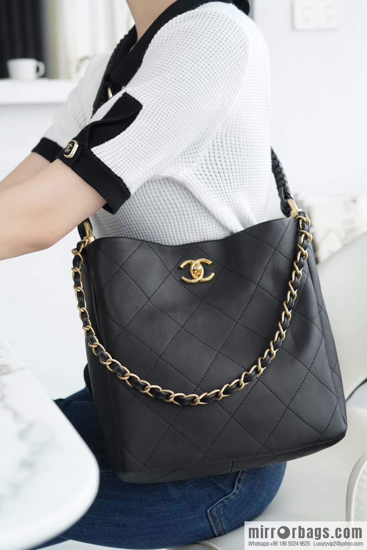 CHANEL 23A new HOBO hippie bag AS4210 black
